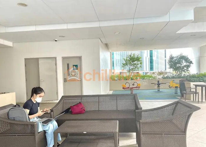 Premium Bgc Staycation, Uptown Area #ournw27b