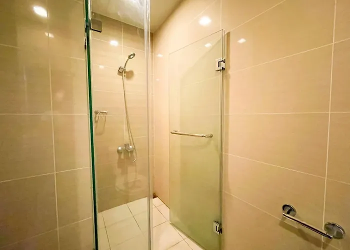 Premium Bgc Staycation, Uptown Area #ournw27b * Manila